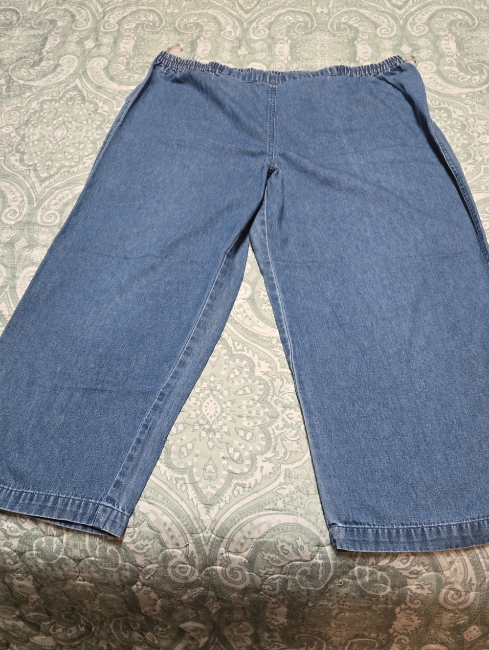 dressbarn High-Rise Wide-Leg Blue Denim Capri